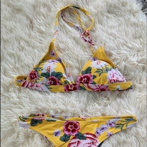 ⚡️SOLD⚡️ Yellow floral bikini